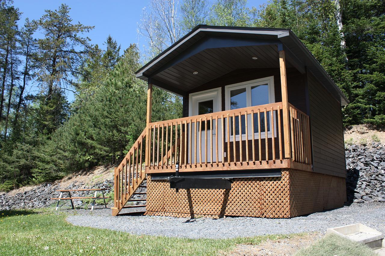 Alouette Parkbridge Otel Saint-Mathieu-de-Beloeil Dış mekan fotoğraf